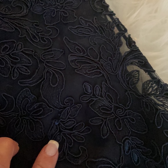 Badgley Mischka Size 4 formal gown - Picture 5 of 8